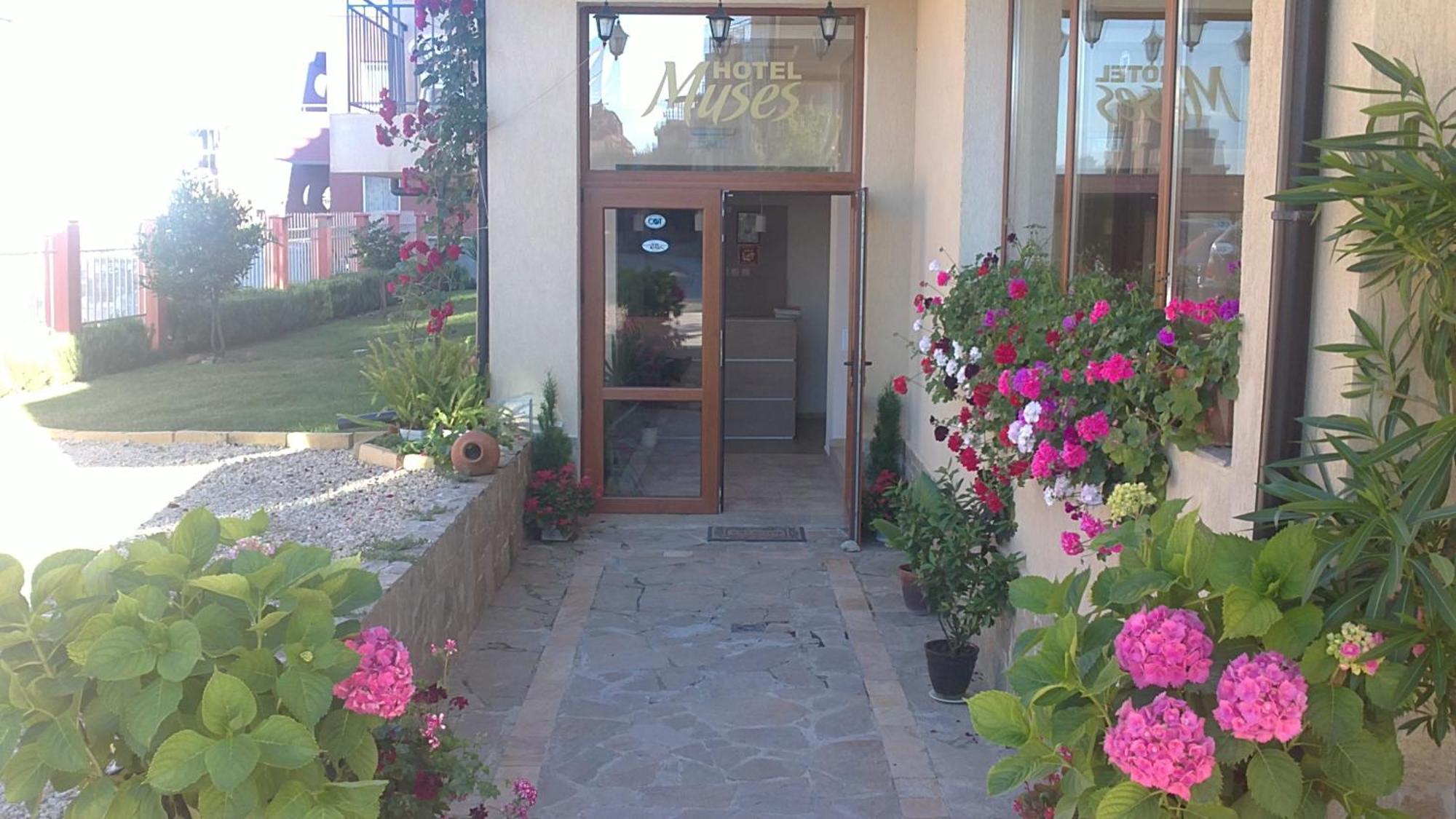Family Hotel Muses Созополь Экстерьер фото