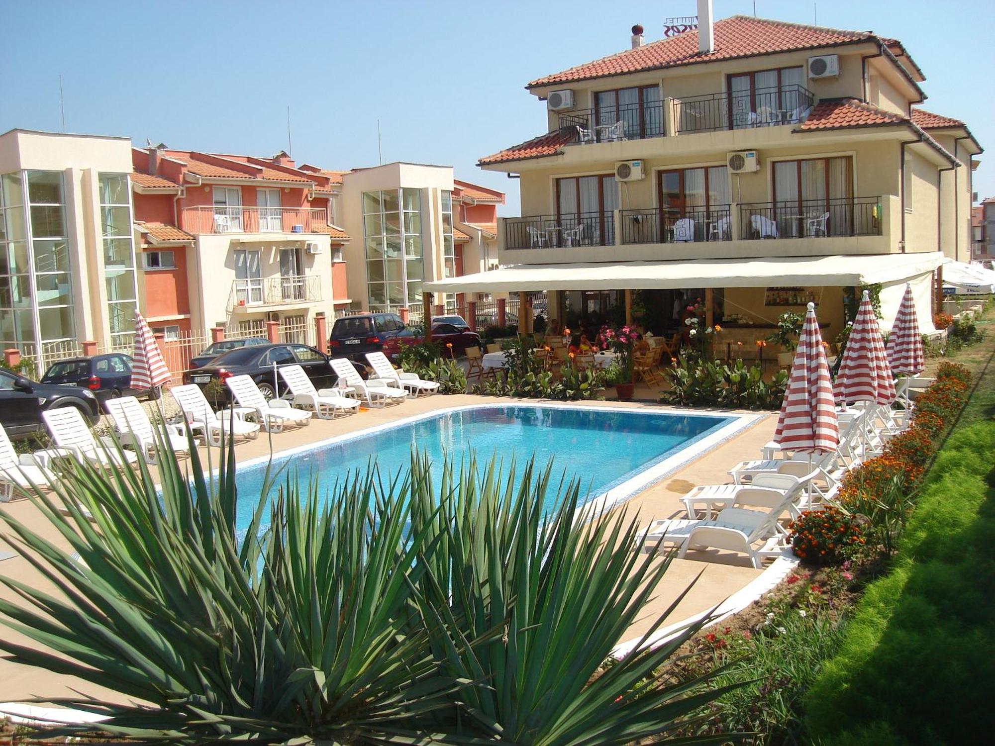 Family Hotel Muses Созополь Экстерьер фото