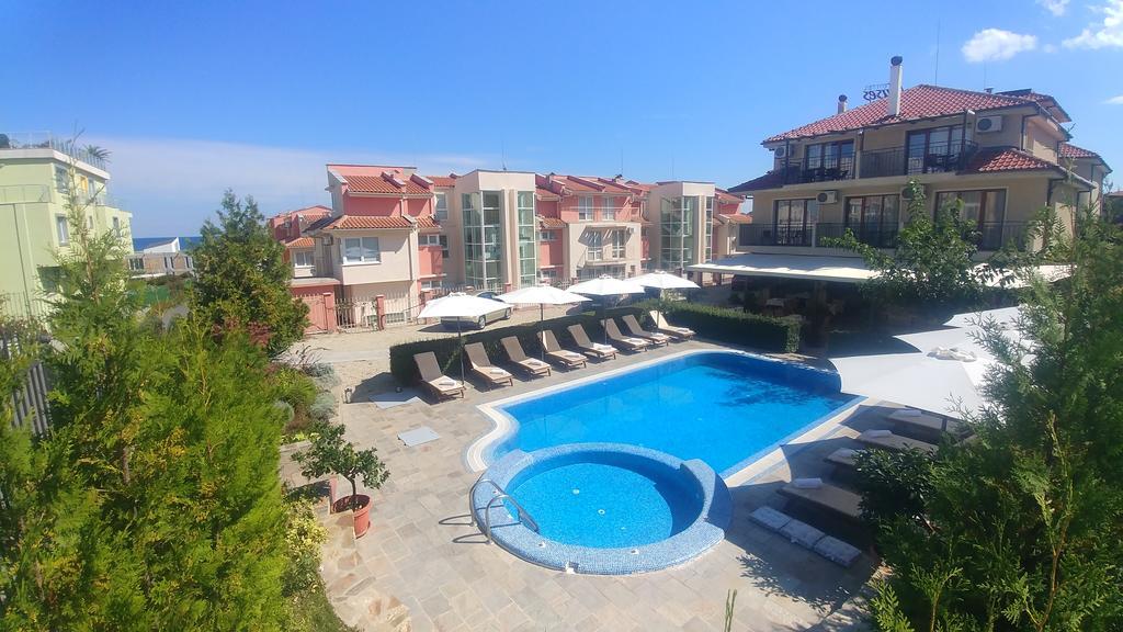 Family Hotel Muses Созополь Экстерьер фото
